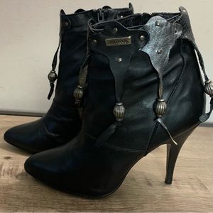 Women's VINTAGE 90's Black Leather FELLICCE Spike Heel ANKLE Booties BOOTS  7 B